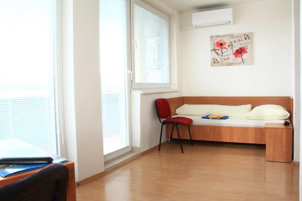 Hostel Narva ブラチスラヴァ エクステリア 写真