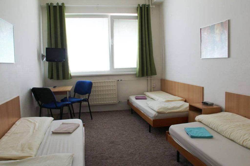 Hostel Narva ブラチスラヴァ エクステリア 写真